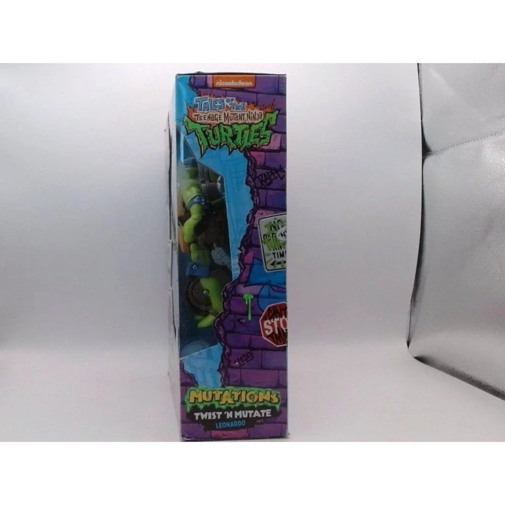 Teenage Mutant Ninja Turtles Leonardo Twist 'N' Mutate Vehicle, BRAND NEW IN BOX